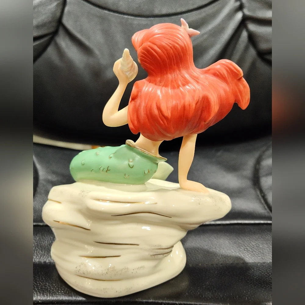LENOX DISNEY SHOWCASE COLLECTION ARIEL "LITTLE MERMAID" SITTING ON ROCK, 7.5 In - Picture 5 of 10